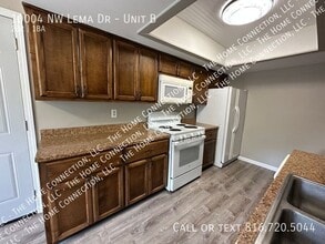 Building Photo - 10004 NW Lema Dr