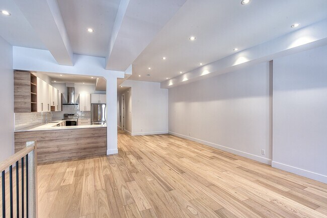Photo du bâtiment - 3476 Av. du Parc