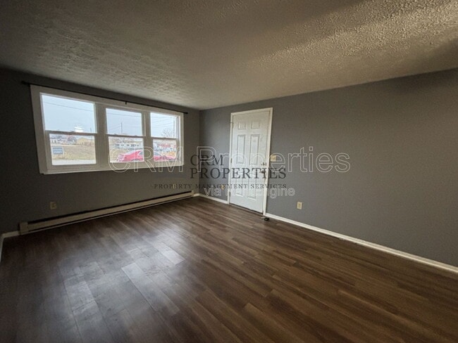 Foto del edificio - 1330 S Jay St