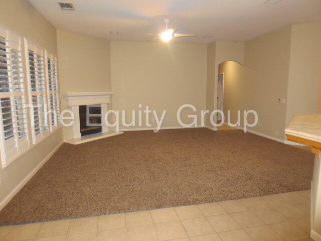 Building Photo - 4611 W Grove Ave