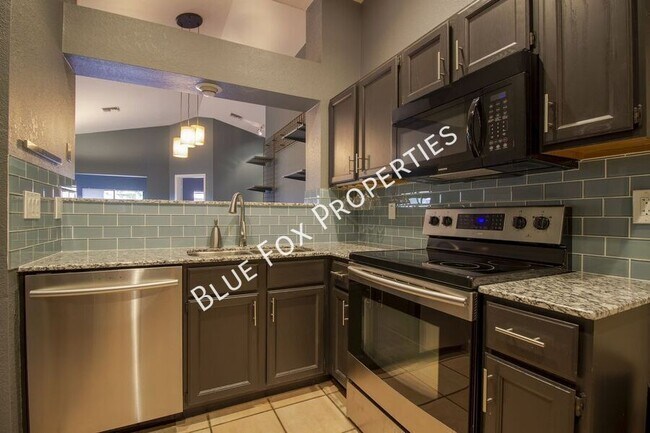 Building Photo - 4780 W Lessing Ln