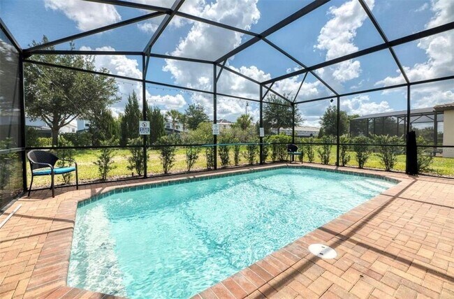 Foto del edificio - 5533 Misty Oak Cir