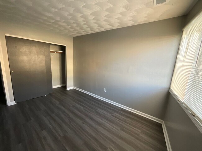 Foto del edificio - Experience Luxury Living at Park Harrison:...