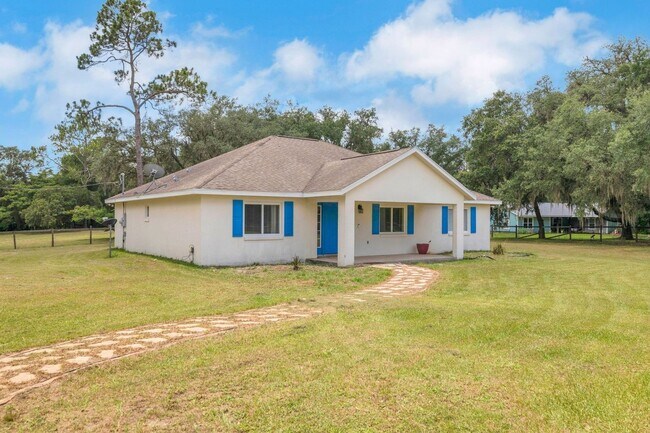Foto del edificio - Spacious 4BR House in Citra