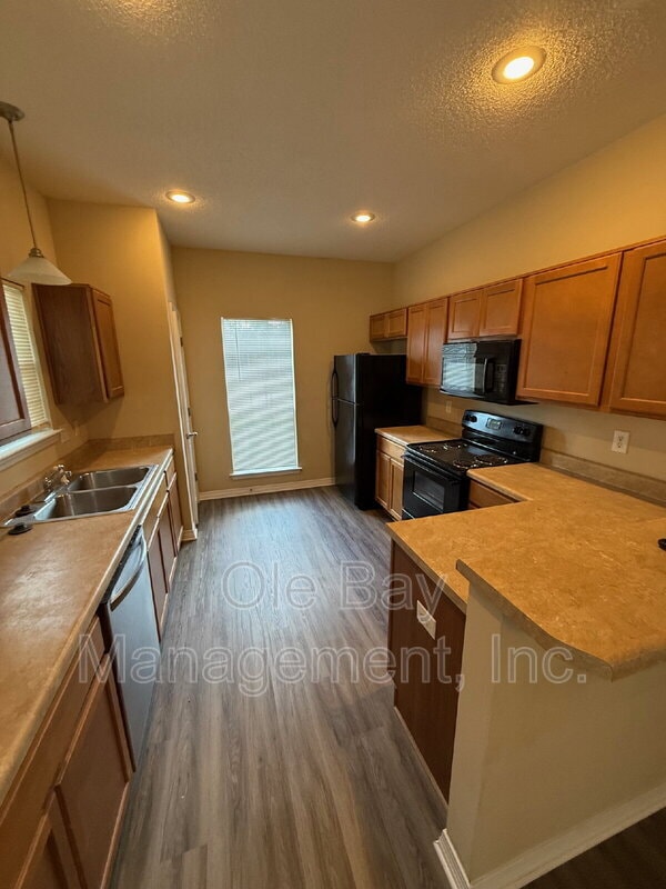 Building Photo - 8732 Fangorn Rd