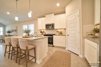 Building Photo - 21522 Iron Oak Ln
