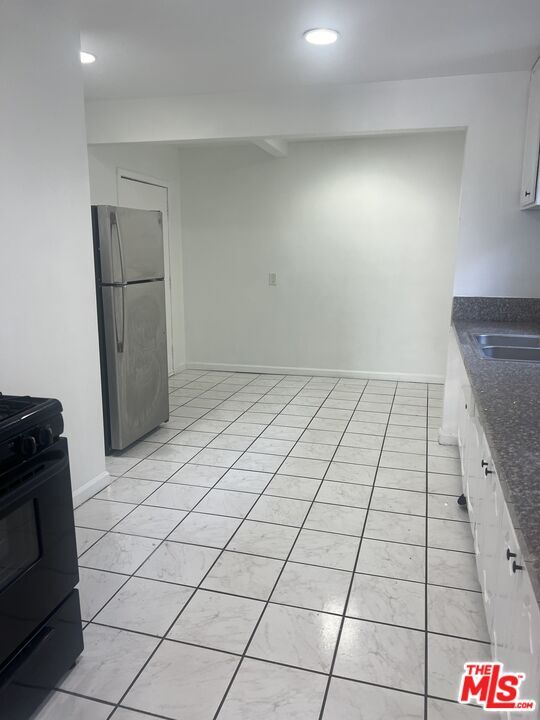 Foto del edificio - 6317 1/2 S Victoria Ave