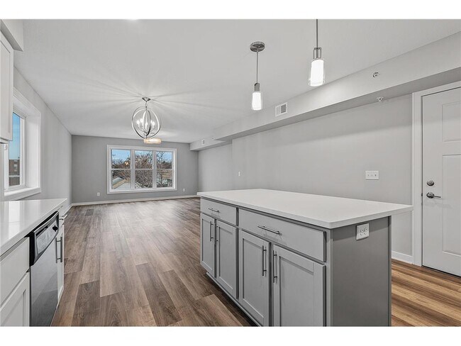 Foto del edificio - 956 19th Ave NE