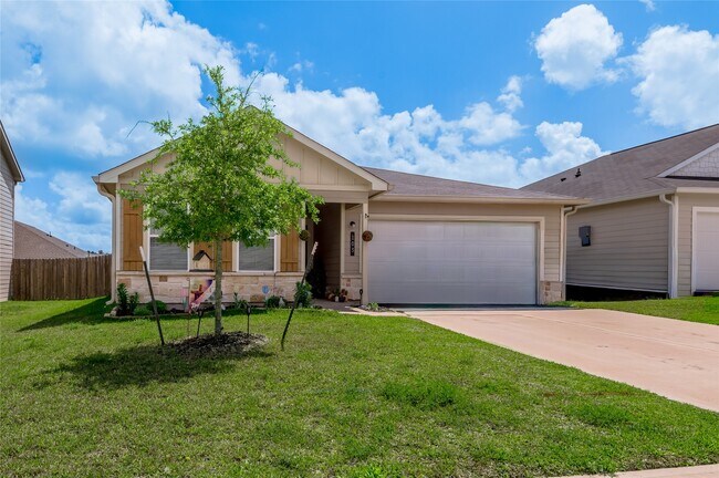 Foto del edificio - 103 Bering Dr