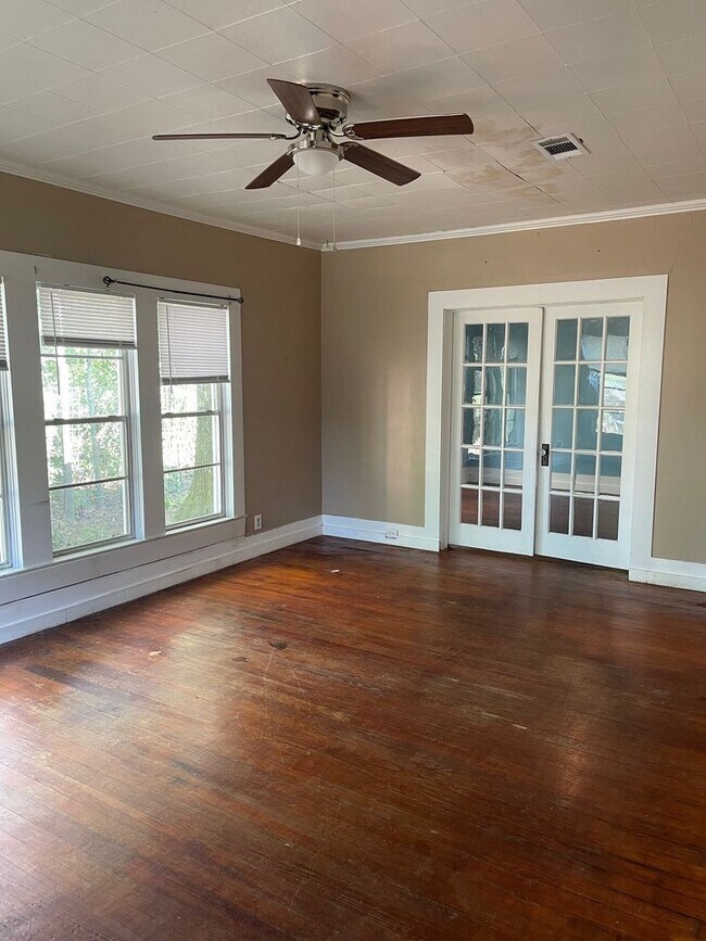 Foto del edificio - 403/405 W Georgia Ave