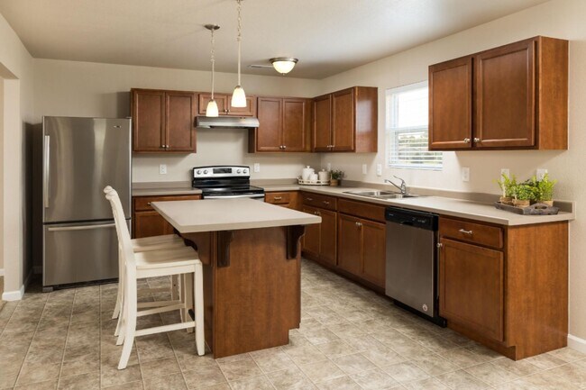 Foto del edificio - Stunning and spacious 4-bedroom, 2.5-bathroom rental property