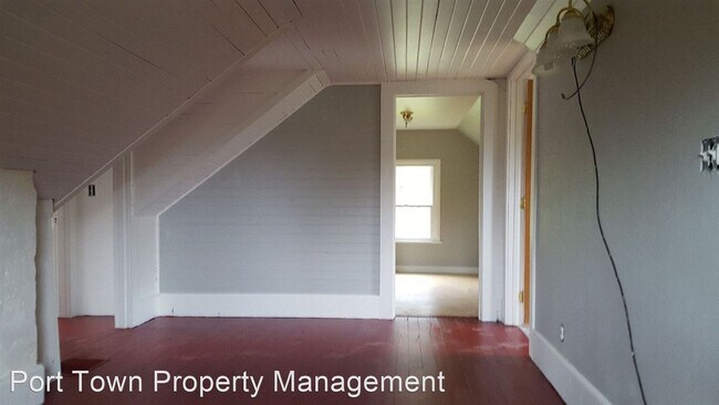 Foto del edificio - 4 br, 2 bath House - 695 44th Street