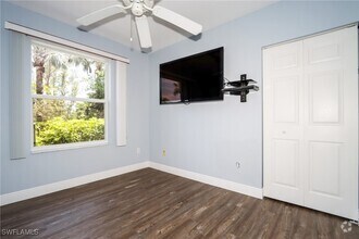Building Photo - 14801 Park Lake Dr