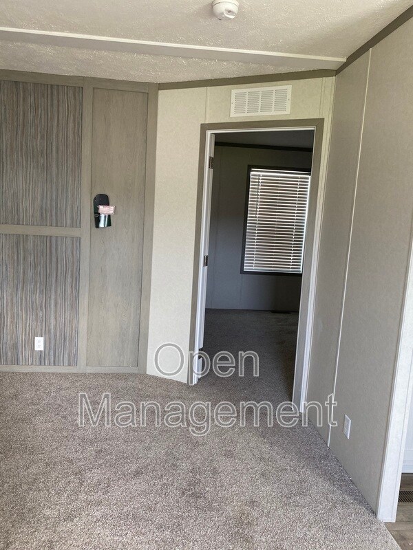 Foto del edificio - 31 Cornflower Ln