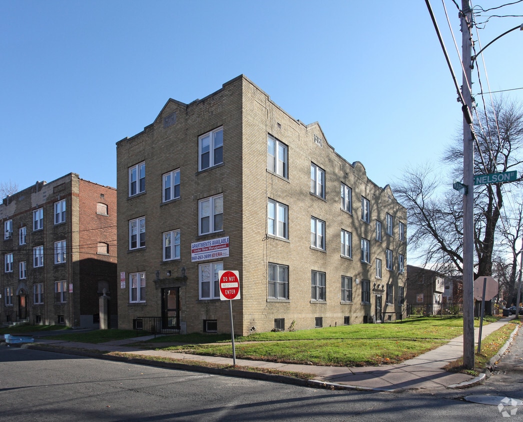 Building Photo - 84-86 Martin St