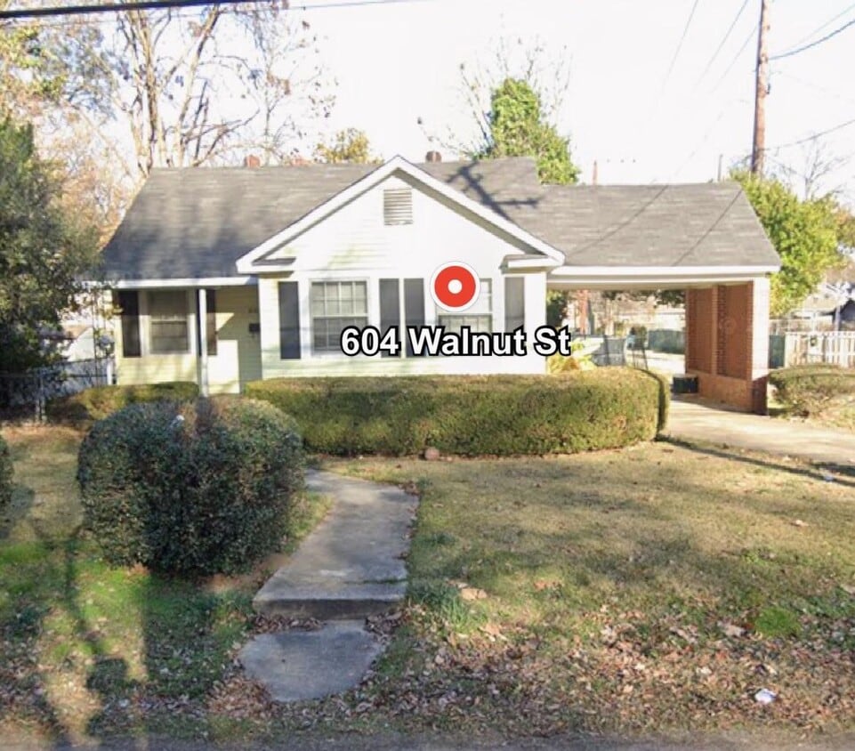 Primary Photo - 604 Walnut St