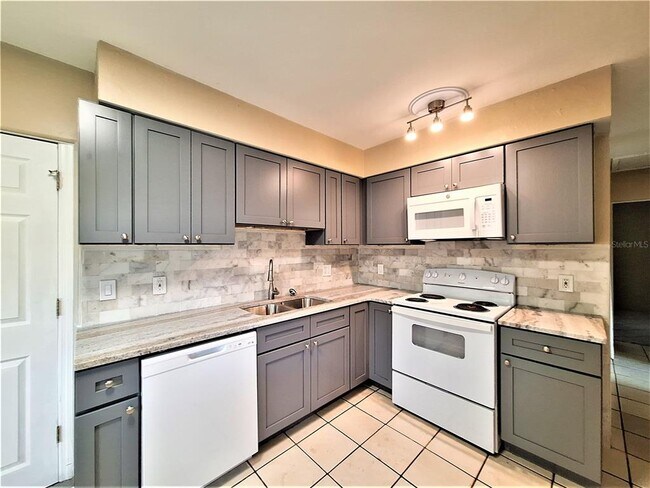 Foto del edificio - 4317 71st Ave N