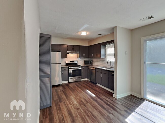 Foto del edificio - 3510 Hopkins Ct