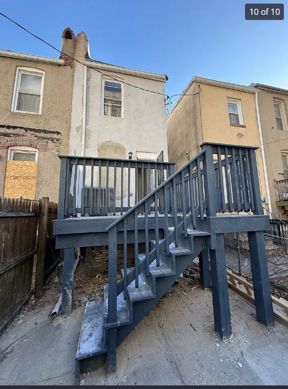 Building Photo - 820 N Washington St