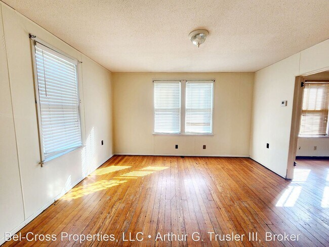 Building Photo - 3 br, 1 bath House - 703 Dayton Street