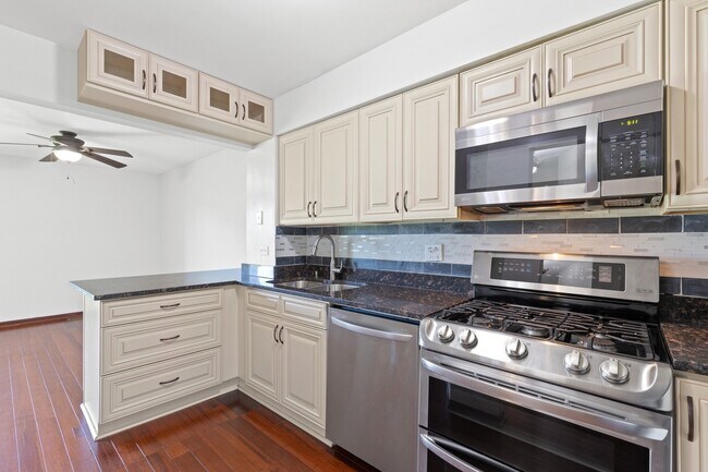 Building Photo - 308 E Rimini Ct