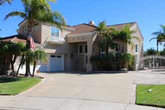 Building Photo - 14049 Claremont Ln
