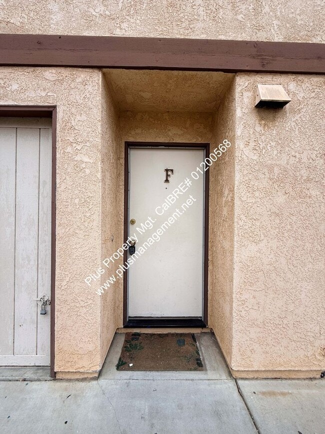 Building Photo - N57000