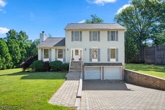 Building Photo - 32 Montville Ave