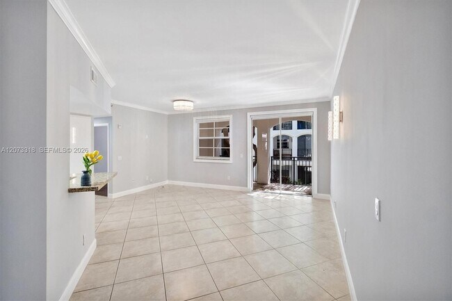 Foto del edificio - 3215 NE 184th St
