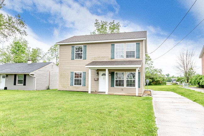 Photo - 13 W Chestnut St House