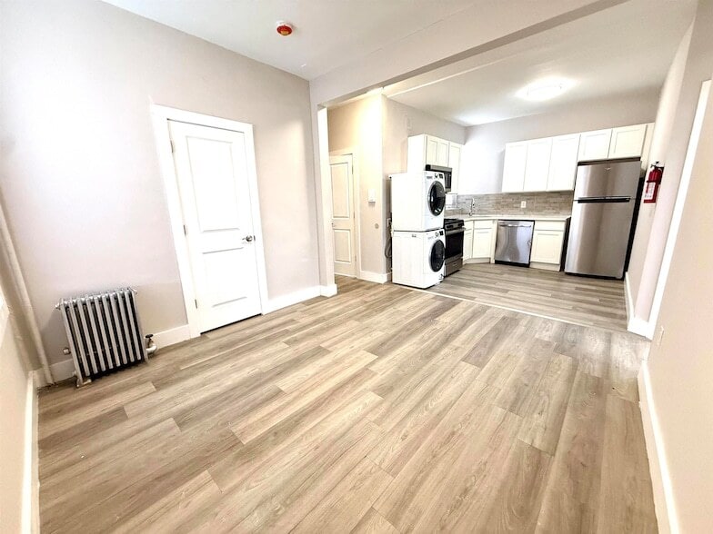 Photo - 6002 Hudson Avenue Unit 3