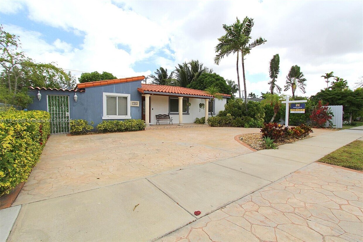 Primary Photo - 7281 SW 9th St