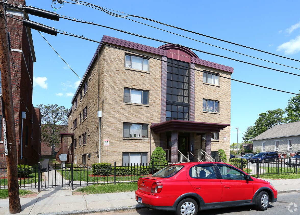 Building Photo - 169 Seymour St