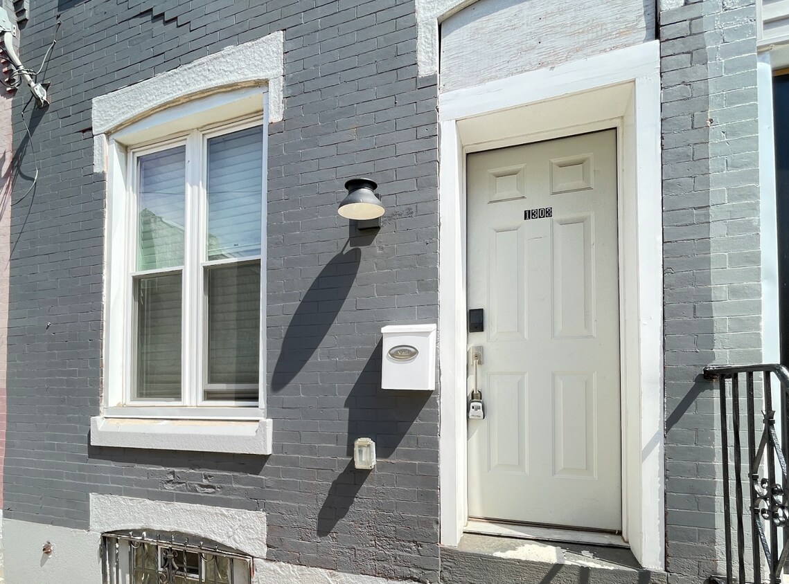 1303 W Seltzer St Unit PA021104, Philadelphia, PA 19132 Room for Rent
