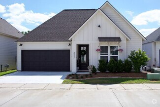 Building Photo - 8922 Southlawn Dr