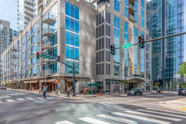 Foto del edificio - 301 Demonbreun