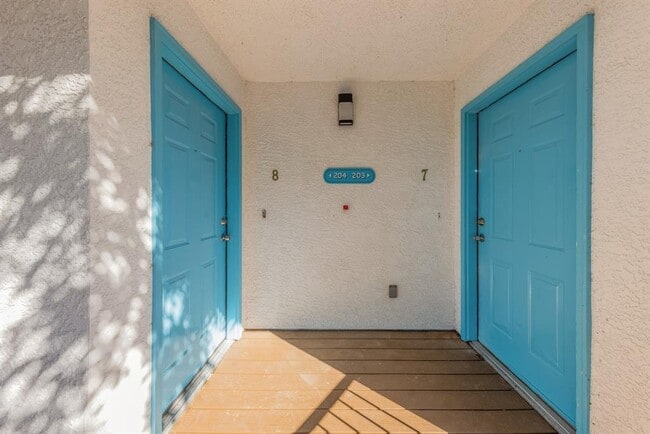 Building Photo - 2824 Rio Grande St