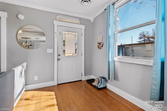Building Photo - 3 br, 2 bath House - 120 North 5th Street