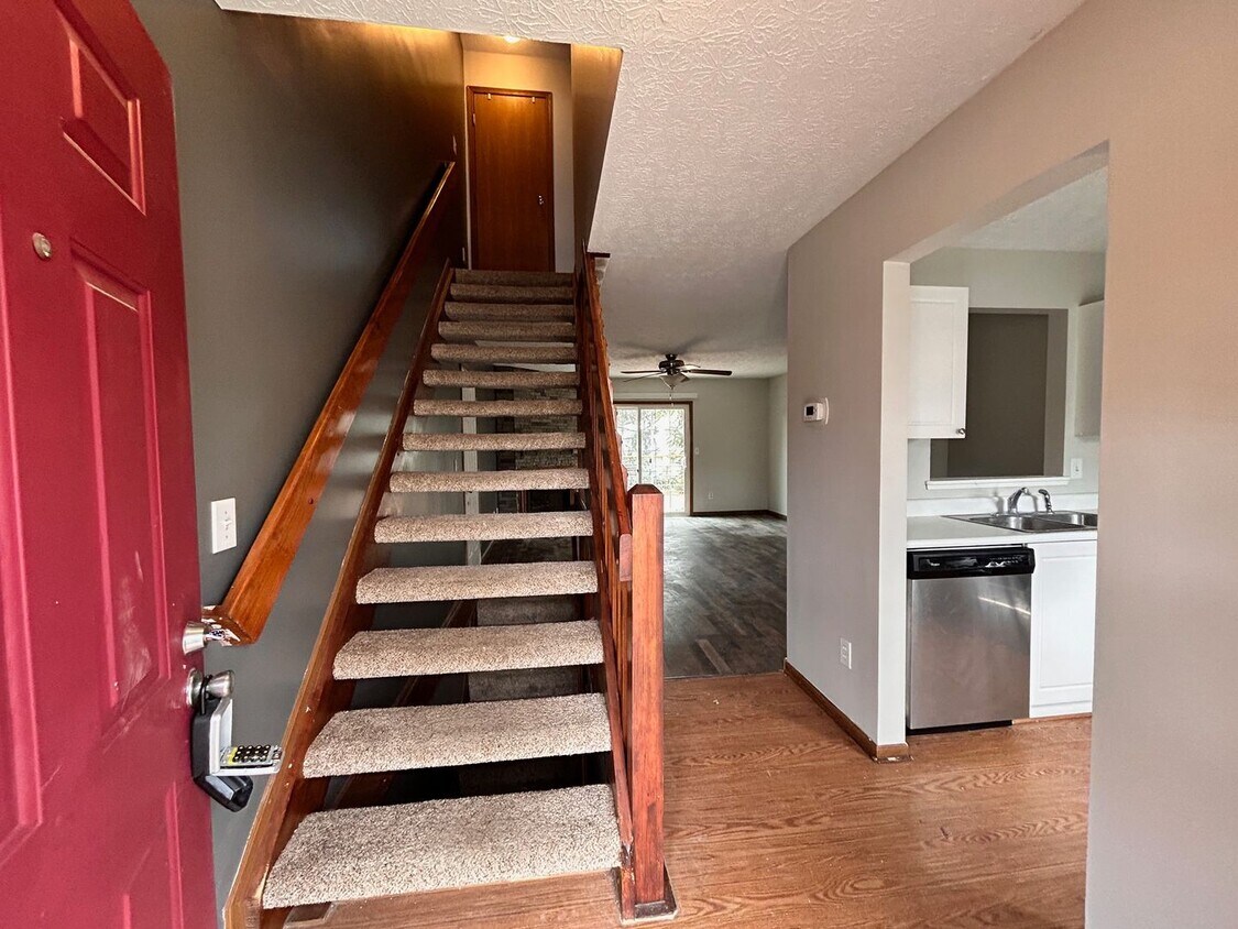 227 Hawkins Ln, Blacklick, OH 43004 Condo for Rent in Blacklick, OH