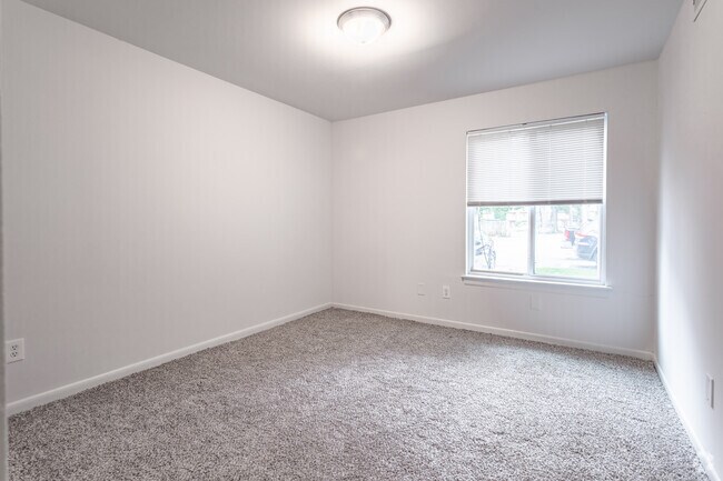 3BR,2BA,-1250SF MAGNOLIA - Sonoma Woods Apartments