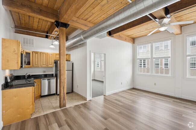 2 habitaciones, 2 baños - 805 pies cuadrados - Cocina/Comedor - Emerson Shoe Lofts