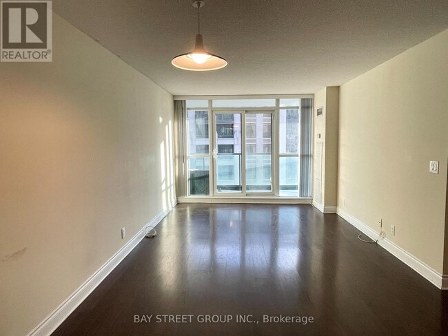 Photo du bâtiment - 30 Clegg Rd