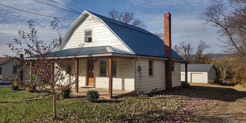 Primary Photo - 1426 State Road