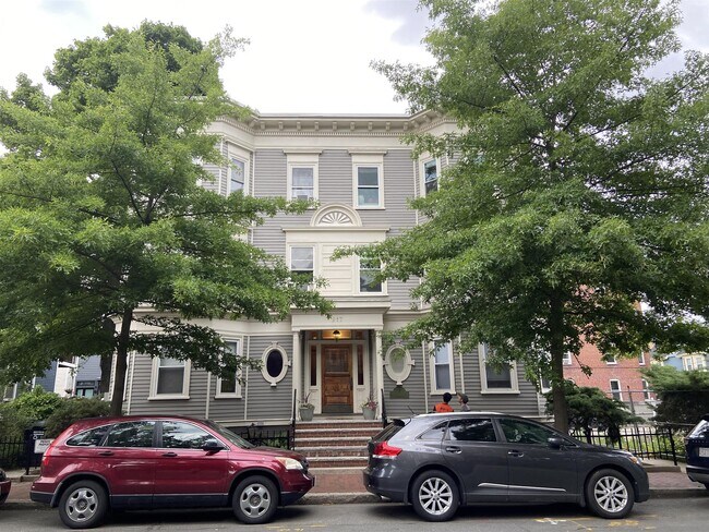Foto del edificio - 217 Harvard St