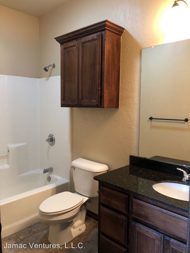 Building Photo - 2 br, 2 bath Apartment - 101 Aspen Lane