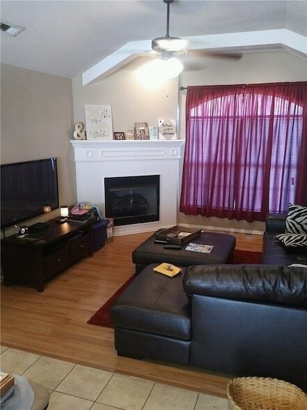 Photo - 2624 N Valencia Ave Townhome