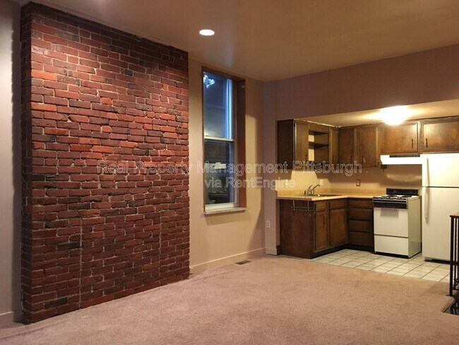 Foto del edificio - 332 Lehigh Ave