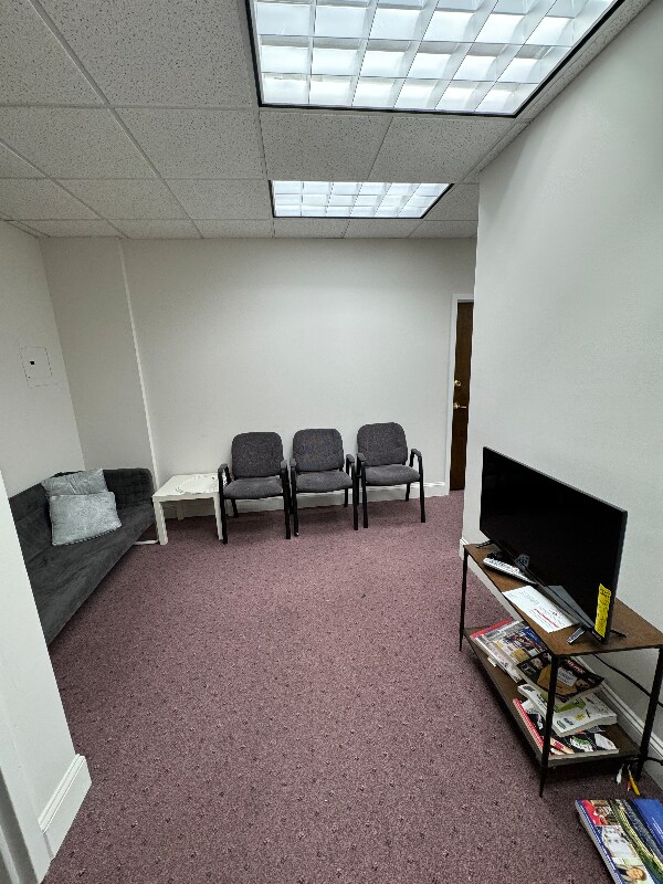 Foto del edificio - 4810 St Barnabas Rd