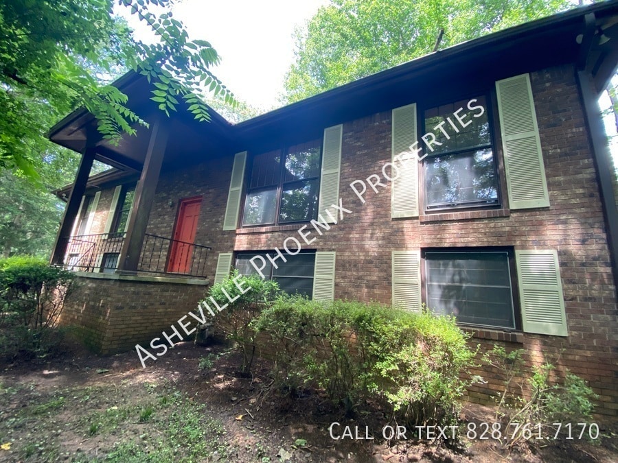 Primary Photo - 20 Ferncliff Dr