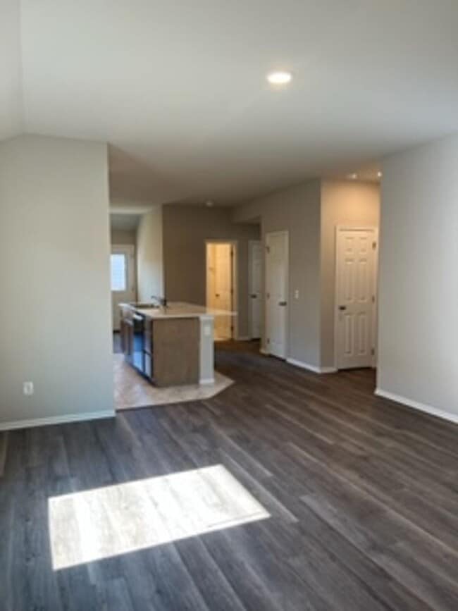 Building Photo - Newly Built!